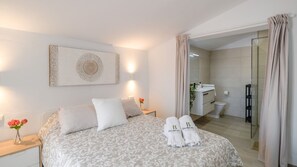 4 Schlafzimmer, Bügeleisen/Bügelbrett, Reisekinderbett, WLAN