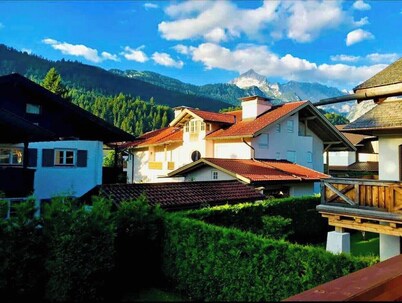 Alpine Escape Holiday Home with Mountain View 
