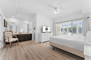 2 bedrooms, iron/ironing board, WiFi, bed sheets - Remodeled Condo • Close to Shows, Shopping & Dining (Branson)