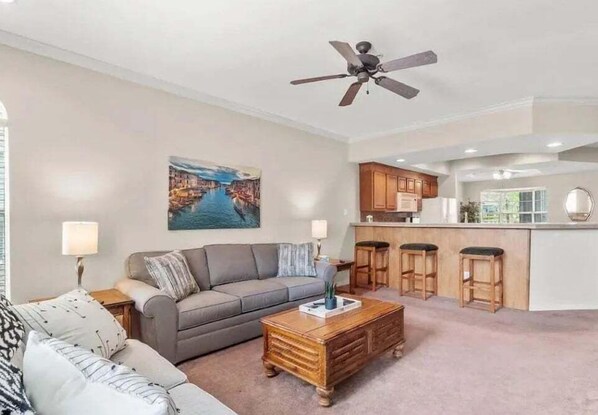 TV, DVD player - Golf-front Branson condo • Sleeps 6 • Pool access (Branson)