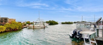 Newly remodeled, bayfront studio with dock, views & open water access