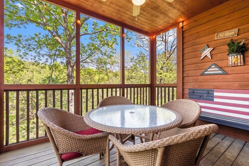 Tucked-Away but Close to Everything! Walk-in Cedar Log Cabin