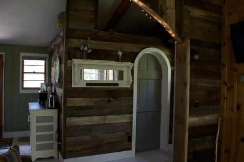 Stonehaven Cottages - "The Turtle Cottage"