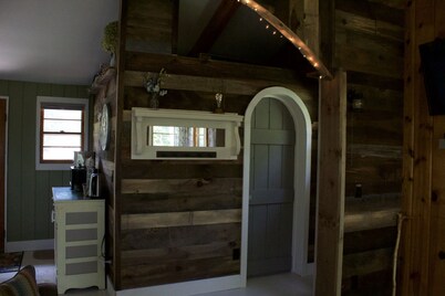 Stonehaven Cottages - "The Turtle Cottage"