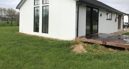 Brand New Cottage Close to Lake Karapiro