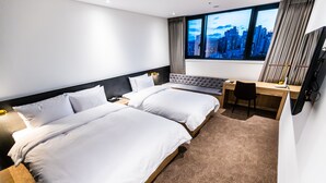 ファミリー ツインルーム | デスク、防音設備、WiFi (無料)
