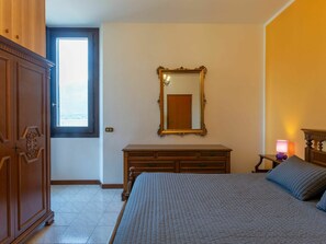3 quartos, Wi-Fi de cortesia, roupa de cama