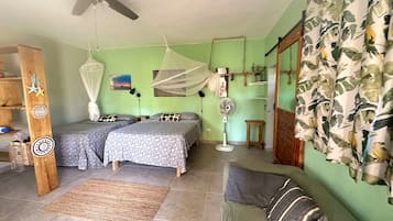 3 bedrooms, desk, free WiFi, bed sheets