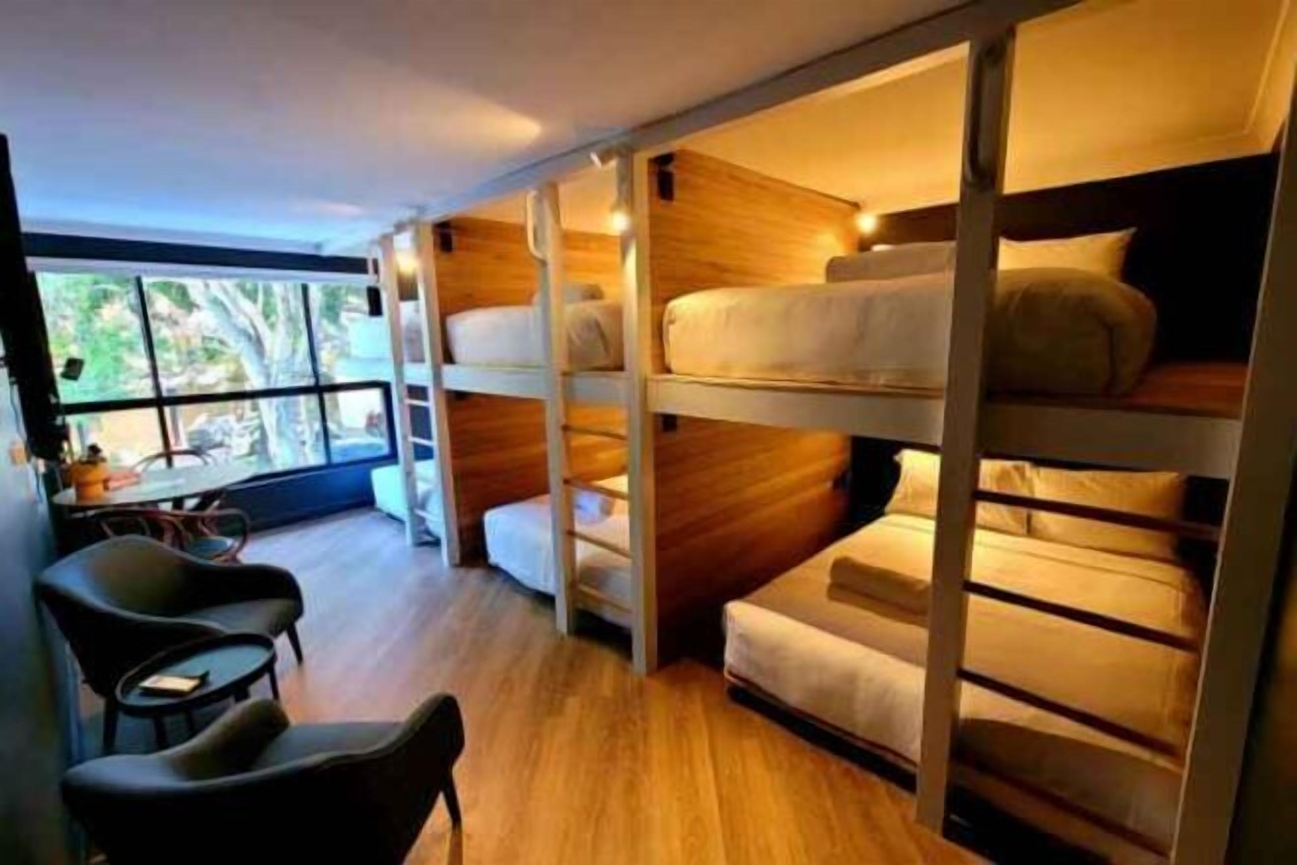 Egyptian cotton sheets, premium bedding, pillow-top beds