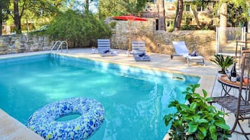 Alberca al aire libre