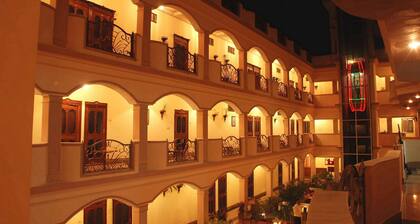 Hotel Master Paradise