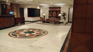 Reception - Hotel Yuvraj (Vadodara)