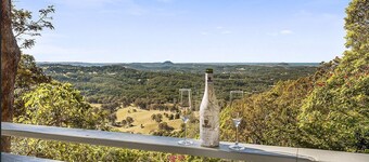 Potters Place Montville with Hinterland Views, Deck, Fireplace