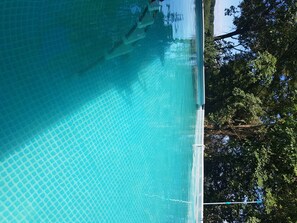 Pool - Immaculate Wigwam + Private Wood Burning Hot Tub (Aignan)