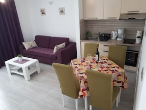 Standard Apartment, Balcony, Sea View | Private kitchenette