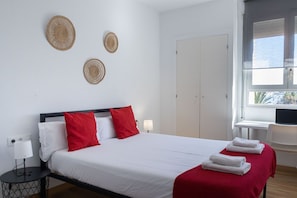 4 habitaciones, wifi gratis y ropa de cama