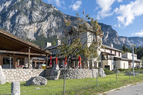 Exterior. Hotel Südrast Dreiländerecke