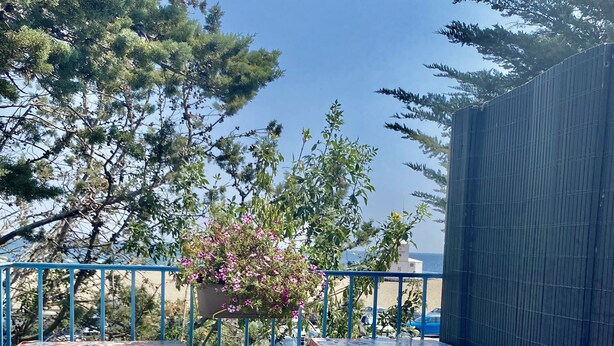 شرفة/رواق