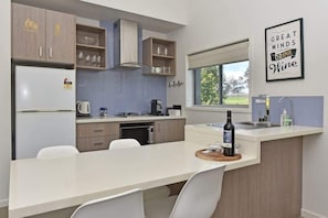 Coffee/tea maker, fridge, microwave, dishwasher