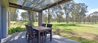 Ironbark Hill Villa 6