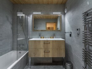 Hair dryer, towels - Spacious apartment in Courchevel with parking and pets allowed (Courchevel 1650)