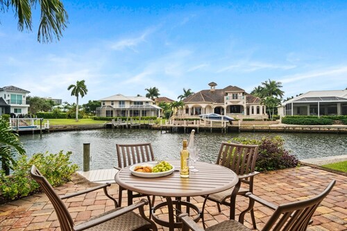 Spacious Family Fun Waterfront Home Near Tigertail Beach w/Bikes, Beach Gear, Pool & WiFi