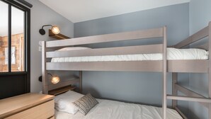 1 bedroom, WiFi (free), bed sheets - Renovated apartment for 6, direct piste access, terrace, WIFI in Courchevel (Courchevel 1650)