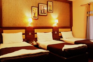 Deluxe Triple or Family room | Free WiFi - Downtown Hotel (Dubai)