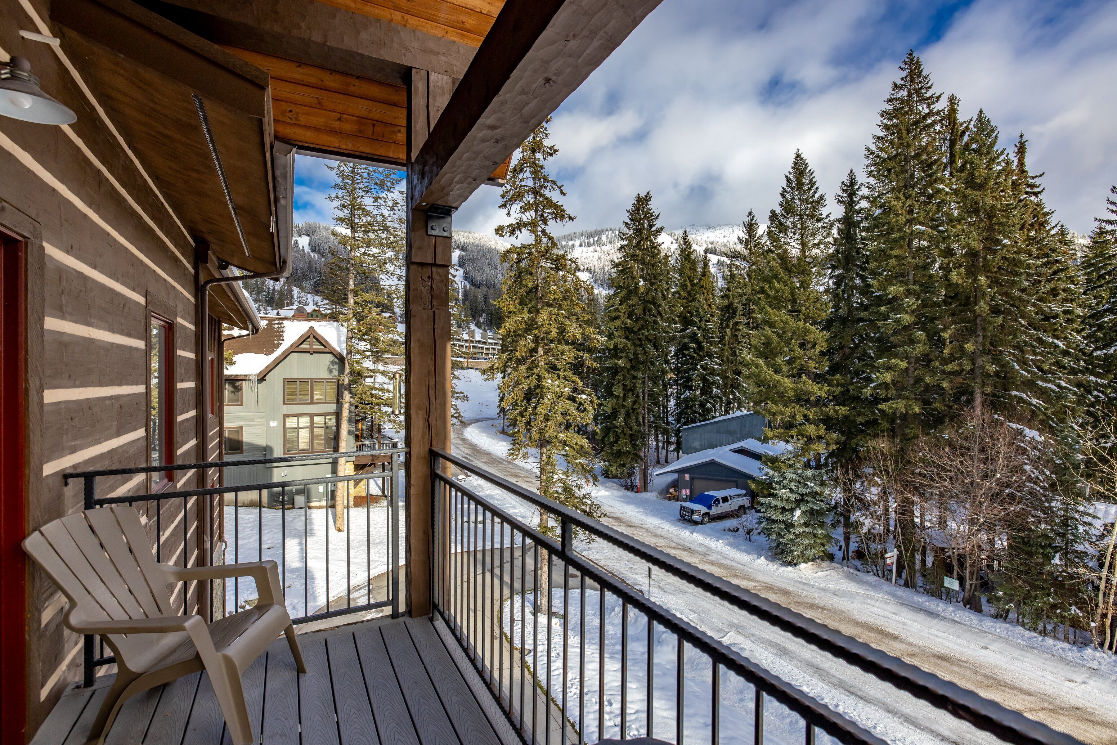 المنطقة المحيطة بالمنشأة