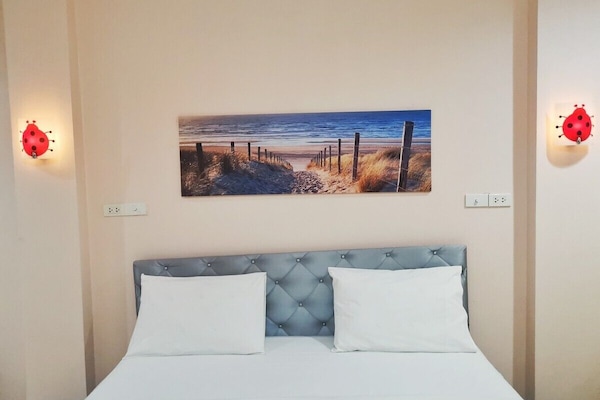 Wifi gratis y ropa de cama