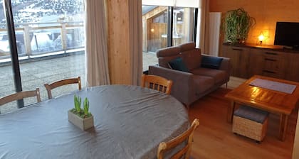 5 PiĂšces 8 personnes 130m2 - Sud - Centre Station Alpe d'Huez