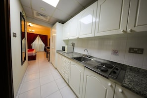 Mini-Kühlschrank, Wasserkocher