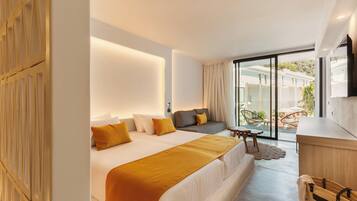 Deluxe Double Room, Pool View (Boheme)