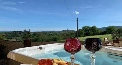 Tognazzi Holiday Home - La Collina di San Gimignano - Private Whirlpool