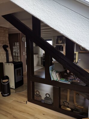 المنشأة من الداخل