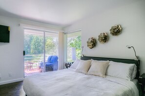 10 quartos, ferros/tábuas de passar roupa, Wi-Fi, roupa de cama