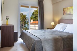 1 chambre, fer et planche à repasser, Wi-Fi gratuit, draps fournis