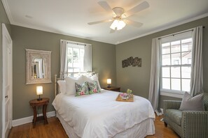 3 bedrooms, iron/ironing board, travel cot, free WiFi