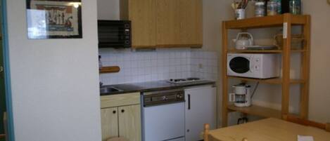 Frigorífico, microondas y lavavajillas