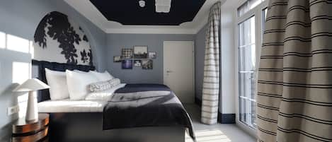 Double Room | Hypo-allergenic bedding, in-room safe, blackout curtains, soundproofing