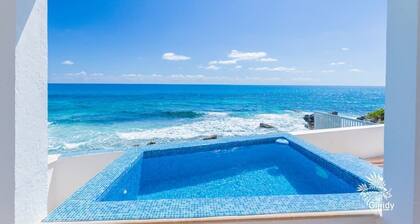 Casa Perla Suite 1 a 2 Bdrm Caribbean Oceanfront Condo w/ dipping pool