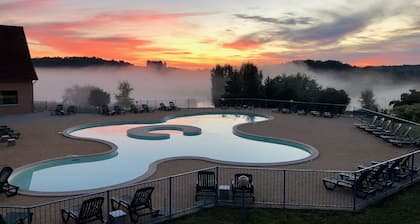 Les SOURCES "VIP Dyna" terrasse panoramique, SPA, piscine, Ă©tang de pĂȘche...