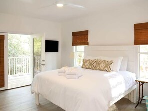 5 habitaciones, tabla de planchar con plancha y cuna de viaje 