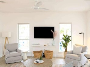 Smart TV, offices - Blue Sky Bungalow | Carriage House | 4 Bikes (Santa Rosa Beach)