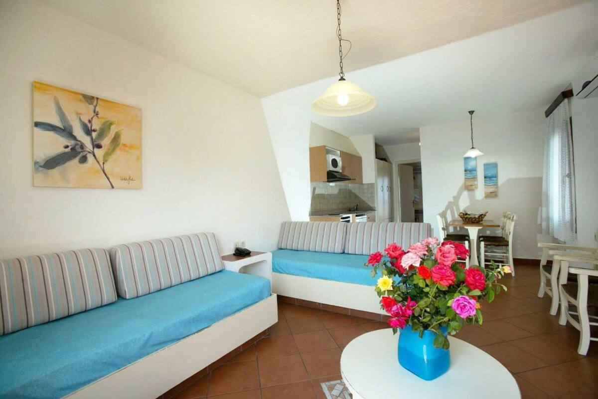 Appartamento, 2 camere da letto | Area soggiorno | TV a schermo piatto