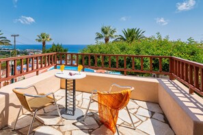 One- Bedroom Maisonette | Vue depuis le balcon