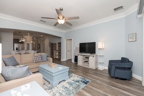 TV, DVD player, foosball - Custom remodeled gem at Cinnamon Beach Unit 424! (Palm Coast)