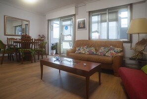 Smart TV, books - Vigo Green (Vigo)