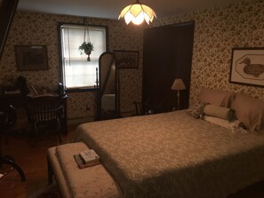3 bedrooms, desk, iron/ironing board, WiFi