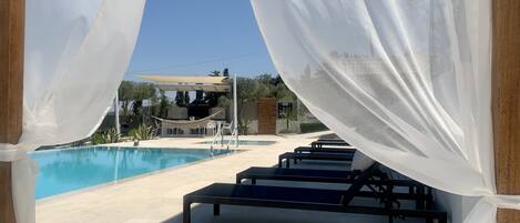 Piscina externa, piscina aquecida